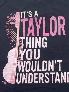 Taylor Swift Preowned 3XL T-shirt